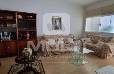 Casa com 3 quartos à venda no Jardim Patrícia, Uberlândia 