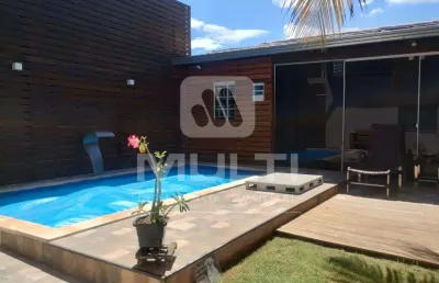 Casa com 3 quartos à venda em Granada, Uberlândia 