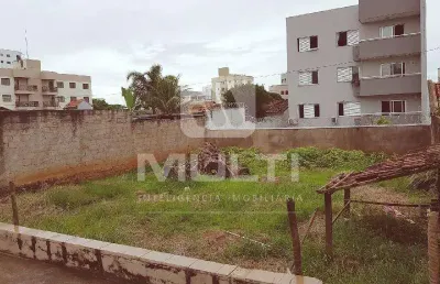 Terreno à venda em Saraiva, Uberlândia 