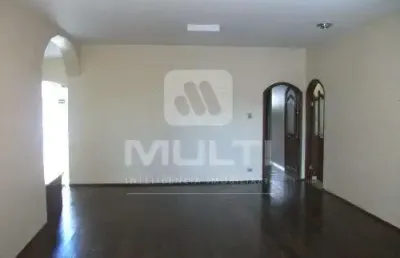 Casa comercial para alugar no Santa Maria, Uberlândia 