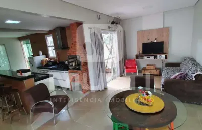 Casa em condomínio fechado com 4 quartos à venda em Saraiva, Uberlândia 