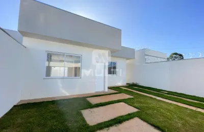 Casa com 3 quartos à venda no Residencial Fruta do Conde, Uberlândia 