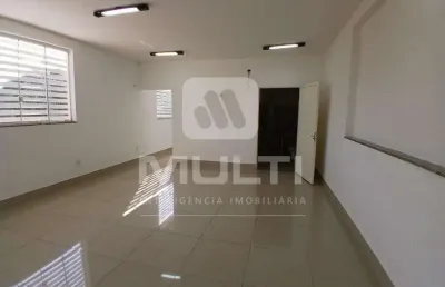 Barracão / Galpão / Depósito à venda no Daniel Fonseca, Uberlândia 