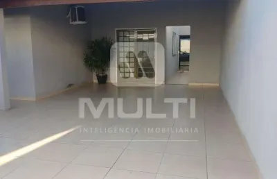 Casa com 3 quartos à venda no Chácaras Tubalina, Uberlândia 