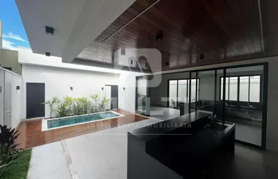 Casa em condomínio fechado com 3 quartos à venda em Laranjeiras, Uberlândia 