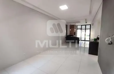 Casa com 4 quartos à venda no Santa Mônica, Uberlândia 