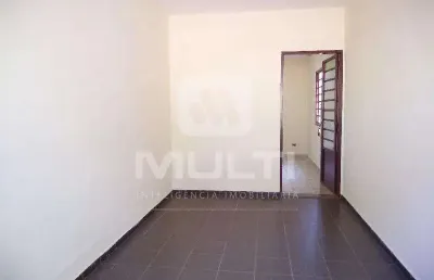Casa com 3 quartos à venda no Jaraguá, Uberlândia 
