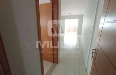 Apartamento com 3 quartos à venda no Centro, Uberlândia 