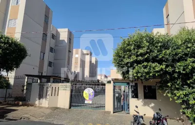 Apartamento com 2 quartos para alugar no Santa Mônica, Uberlândia 