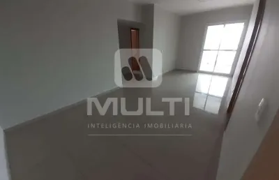 Apartamento com 3 quartos para alugar no Centro, Uberlândia 