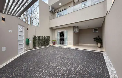 Casa com 3 quartos à venda no Alto Umuarama, Uberlândia 