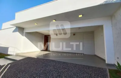 Casa com 3 quartos à venda no Jardim Karaíba, Uberlândia 