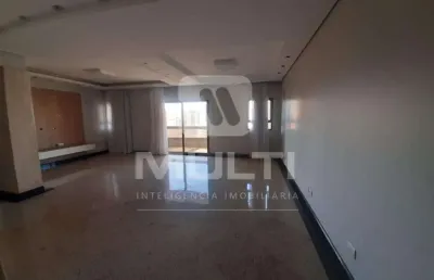Apartamento com 4 quartos à venda no Fundinho, Uberlândia 