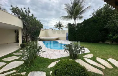 Casa com 4 quartos à venda no Jardim Karaíba, Uberlândia 