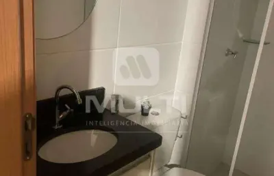 Apartamento com 2 quartos para alugar no Presidente Roosevelt, Uberlândia 