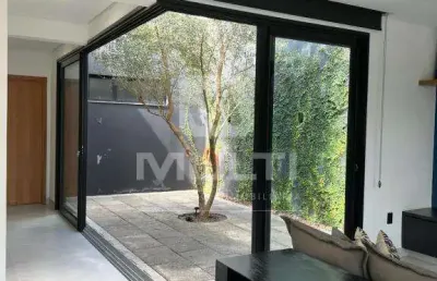 Casa com 3 quartos à venda no Alto Umuarama, Uberlândia 