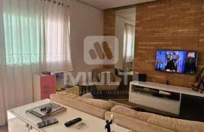 Casa com 3 quartos à venda em Laranjeiras, Uberlândia 