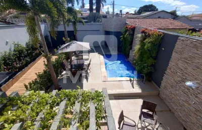 Casa com 4 quartos para alugar na Cidade Jardim, Uberlândia 