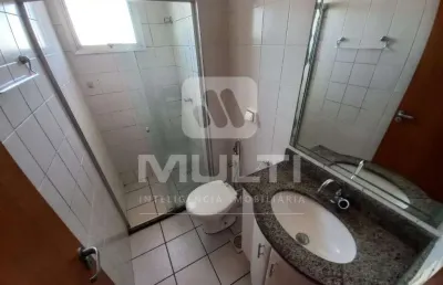 Apartamento com 3 quartos para alugar no Martins, Uberlândia 