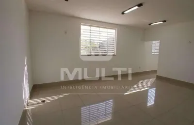 Prédio para alugar no Daniel Fonseca, Uberlândia 