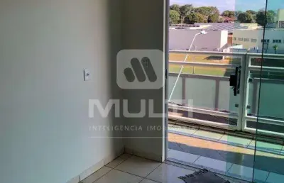 Apartamento com 2 quartos para alugar no Tubalina, Uberlândia 