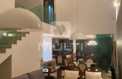 Casa com 4 quartos à venda no Jardim Karaíba, Uberlândia 