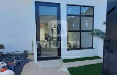 Casa com 3 quartos à venda no Jardim Holanda, Uberlândia 
