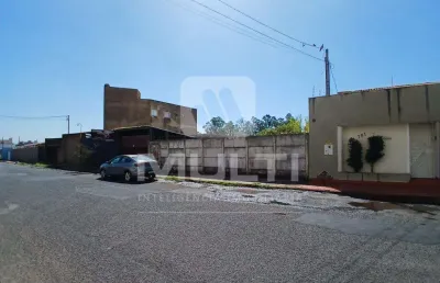 Terreno à venda no Santa Mônica, Uberlândia 