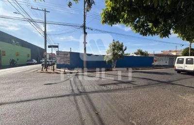 Terreno à venda no Martins, Uberlândia 