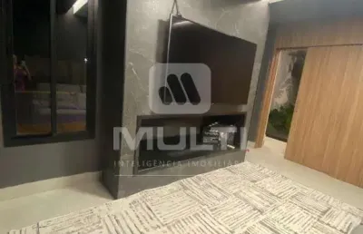 Casa em condomínio fechado com 3 quartos à venda no Alphaville, Uberlândia 