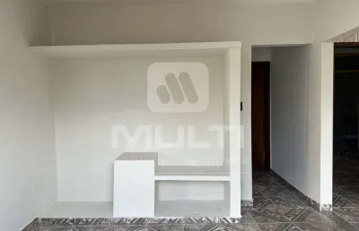 Casa com 3 quartos à venda no Jardim Patrícia, Uberlândia 