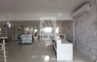 Casa comercial à venda no Centro, Uberlândia 
