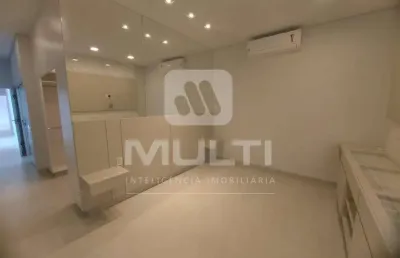 Casa em condomínio fechado com 3 quartos à venda no Buritis, Uberlândia 