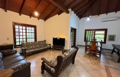 Casa terrea em camburi, são sebastião-sp. 3 quartos, 3 suítes, 2 salas, 3 banheiros, 3 vagas, 141m².
