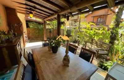 Condominio tangará- casa  a venda em camburi, são sebastião-sp: 4 quartos, 2 suítes, 2 salas, 3 banheiros, 2 vagas de garagem, 130m².