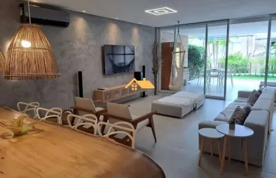 Frente ao mar- sobrado em condomínio à venda em maresias - são sebastião-sp: 4 quartos, 2 suítes, 2 salas, 4 banheiros, 3 vagas, 220 m².