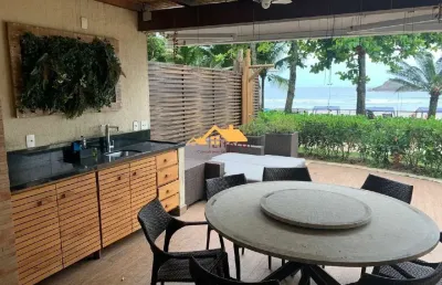 Casa em condomínio  na praia de juquehy frente ao mar