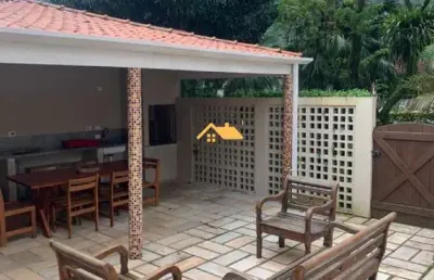 Espetacular casa no condomínio capitanias à venda em maresias, são sebastião-sp - 3 quartos, 3 suítes, 2 salas, 2 banheiros, 3 vagas - 120m².