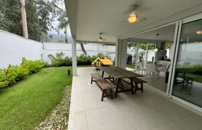 Casa de luxo em condomínio à venda em maresias, são sebastião-sp: 3 quartos, 3 suítes, 2 salas, 3 banheiros, 2 vagas, 170m².