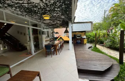 Casa de alto padrão em condomínio na baleia, são sebastião-sp: 5 quartos, 5 suítes, 2 salas, 6 banheiros, 4 vagas, 240m².