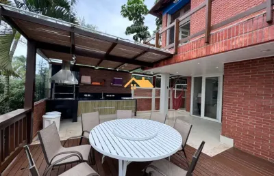 Casa em condomínio à venda em juquehy, são sebastião-sp! 3 quartos, 1 suíte, 2 salas, 2 vagas de garagem, 120m² de área.