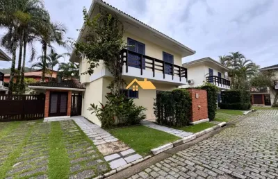 Casa em condomínio de luxo com 4 suítes e 2 vagas na praia de são sebastião-sp - imperdível!