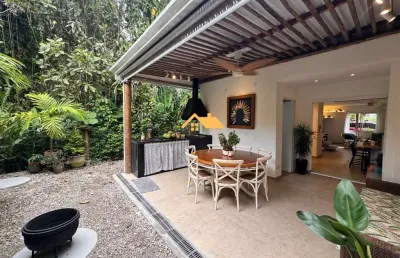 Casa  no condomínio green florest  na barra do una, são sebastião-sp: 3 quartos, 3 suítes, 2 salas, 3 banheiros, 2 vagas, 130m².