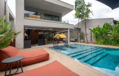 Frente ao mar- casa em condomínio com 5 quartos, 5 suítes e 500m² em camburi, são sebastião-sp. agende sua visita hoje!