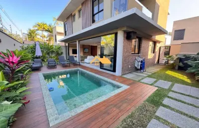 Sobrado em condomínio a 250 metros da praia em juquehy, são sebastião-sp: 280m² de puro luxo!