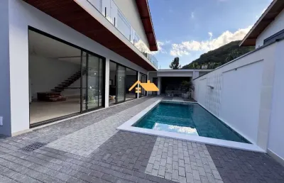 Sobrado novo  à venda em juquehy, são sebastião-sp! 3 quartos, 3 suítes, 2 salas, 4 banheiros, 3 vagas de garagem, 250,00 m² de área.