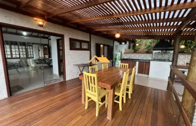 Casa com vista em condomínio  em juquehy, são sebastião-sp: 2 quartos, 2 suítes, 2 salas, 2 banheiros, 1 vaga, 110m².
