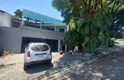 Casa de época na vila oliveira para venda/locação tem 420 m² com 4 quartos 2 suítes churrasqueira piscina sauna