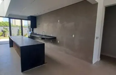 Linda casa térrea no condomínio real park térrea para venda possui 166 m² com 3 suítes lote plano