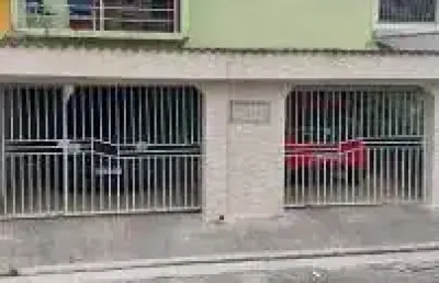 Sobrado para venda possui 240 m² em 3 pavimentos com 5 quartos 1 suíte no alto ipiranga